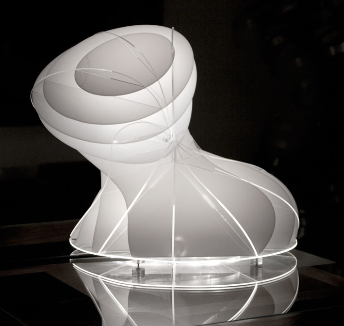 Lampara Omega - LED - Acrilico - by Alela - desktop led lamp